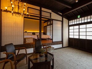 Talo, 3 makuuhuonetta (Private Vacation Home, ORI) | 3 makuuhuonetta, työpöytä, ilmainen Wi-Fi, vuodevaatteet