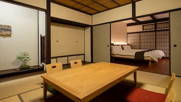 3 bedrooms, desk, free WiFi, bed sheets