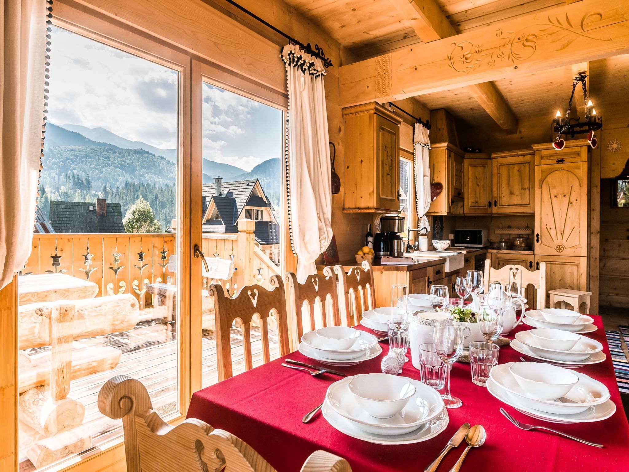 Chalet Premium | Area keluarga | TV layar datar