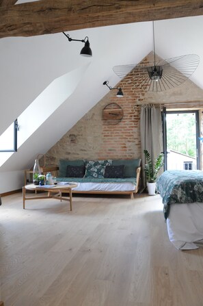 Classic Double Room (Menthe) | Premium bedding, individually decorated, individually furnished - Le Champ Bagnolet (Voussac)