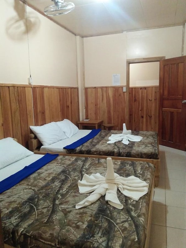 Family Room, Private Bathroom - Banaue Sunrise Guest House - Hostel (Banaue)
