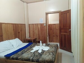 Standard Room, Shared Bathroom - Banaue Sunrise Guest House - Hostel (Banaue)