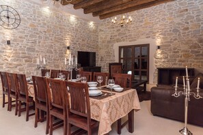 Villa | Servicio de comidas en la habitación