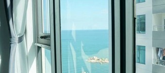 True Happiness By The Fully Bright Sight Apartment