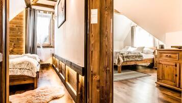 Basic Duplex, 3 Bedrooms, Sauna, Mountainside | Living area | Flat-screen TV