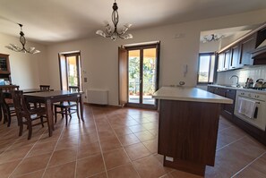 Breakfast area