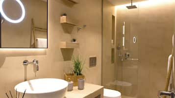 Deluxe Queen Suite | Waschbecken im Bad