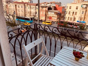 Balcony view - Shima House (Istanbul)