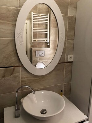 Family Room | Bathroom - Shima House (Istanbul)