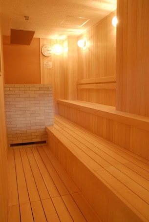 Spa. Renaissance Tanagura
