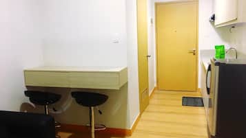 1 Bedroom Unit | Interior