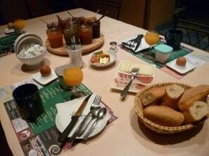 Petit-déjeuner continental compris tous les jours