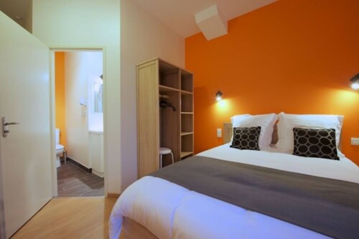 Chambre Double (Orange)