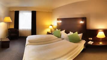 Schreibtisch, kostenloses WLAN, Bettwäsche