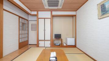 Japanese Style Room, Twin | Free WiFi, bed sheets