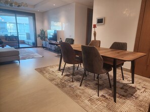 Presidential Apartment, Multiple Beds, Sea View | Dining room