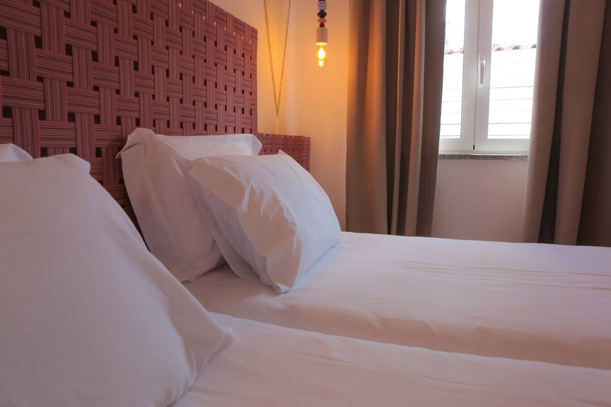 Suite, salle de bains privée (Tânia Sobreiro)