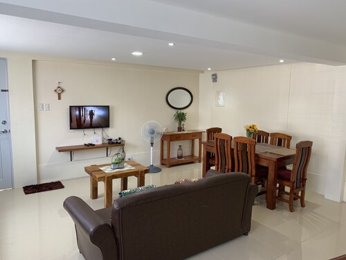 Rich Place Squareville