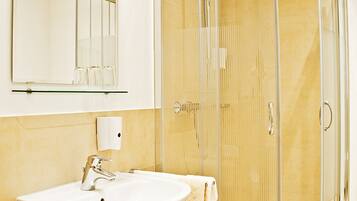 Single Room, Ensuite | Bathroom