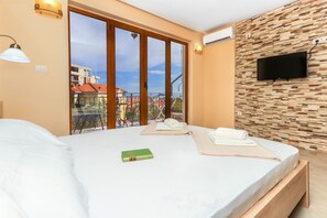 View from room - Jovan Apartments (Petrovac)