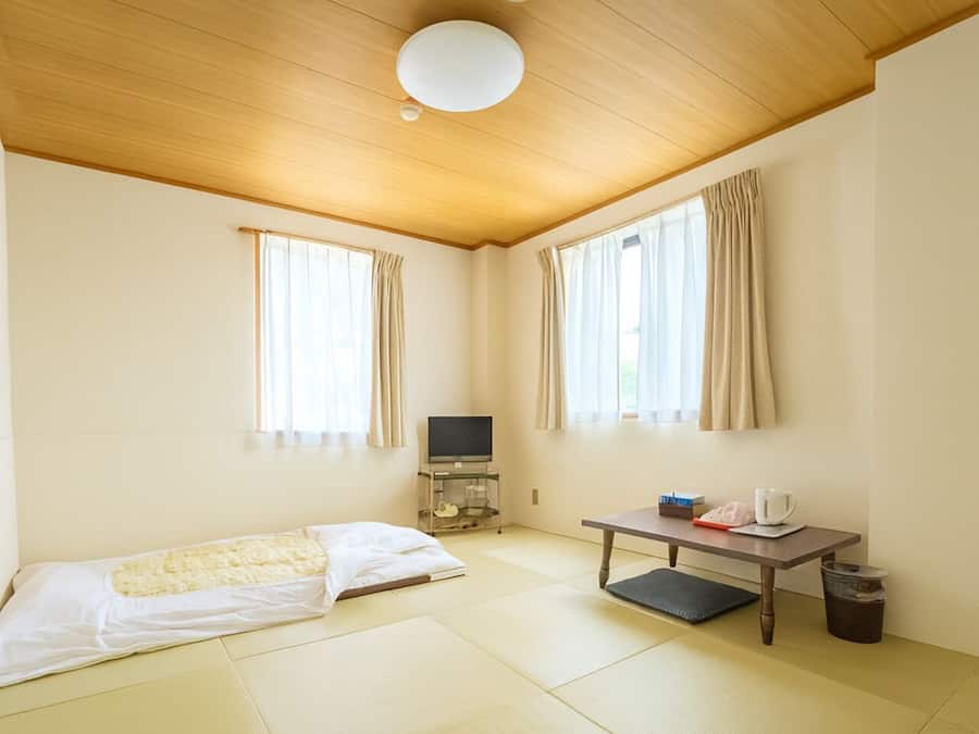 Japanese Style Room Quadraple, Smoking | Free WiFi, bed sheets