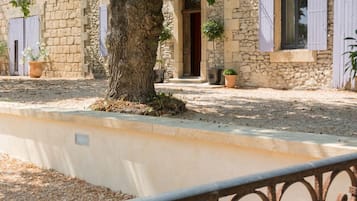 Enceinte de lâhĂ©bergement