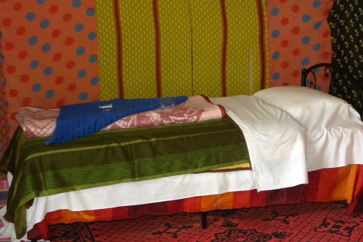 Desk, blackout curtains, rollaway beds, free WiFi