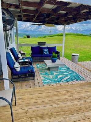 Terrace/patio - Tenkiller Bluff House (Park Hill)
