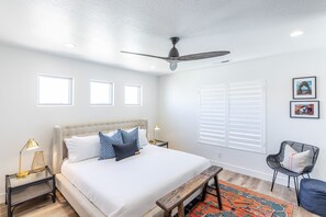 4 chambres, fer et planche à repasser, Wi-Fi gratuit, draps fournis