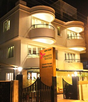 Front of property – evening/night - Hotel Trinity Suites (Bengaluru)