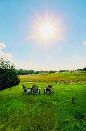 Property grounds - SeaStar Beach House 
Close Walk To Ocean 
Private Beach Access (Old Saybrook)