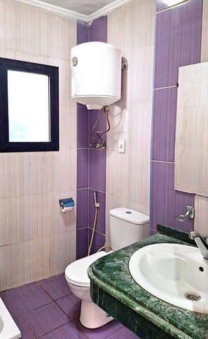 Bathroom - Welcome Arabesque Hostel (Cairo)