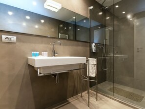 Appartement, 3 chambres, terrasse, vue mer | Salle de bain