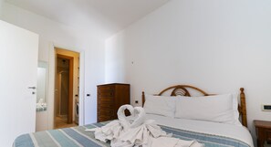 Apartment, 1 Bedroom, Terrace, Sea View | 1 bedroom, free WiFi, bed sheets - Terrace with view Sea (La Spezia)
