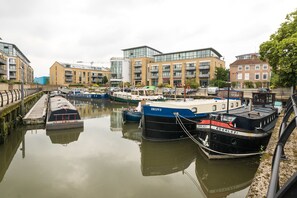 Exterior - Clarke (Brentford)