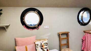 City Apartment | 2 bedrooms, Select Comfort beds, iron/ironing board, free WiFi