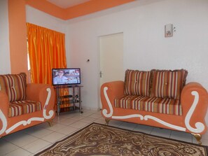 Studio | Living area