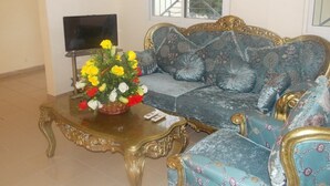 Unclassified image, 4 of 11, button - Residence Le Palmier (N'Djamena)
