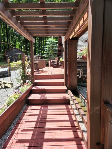 Quiet country setting awaits you!