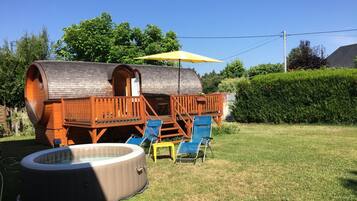 Bain à remous extérieur