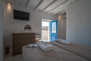 Villa, 3 Bedrooms | 3 bedrooms, in-room safe, bed sheets - Iconic Windmill in Mykonos (Mykonos)