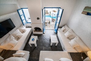 Villa, 2 Bedrooms, Pool Access | Living area