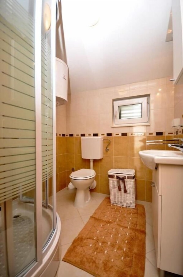 House | Bathroom - House Boze (Marina)