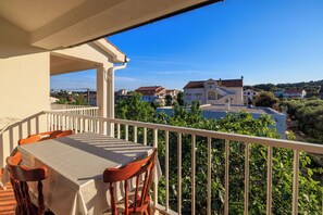 Apartment (A3) | Balcony