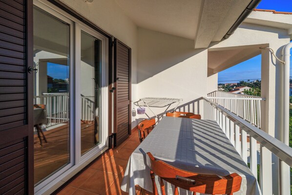 Apartment (A3) | Balcony