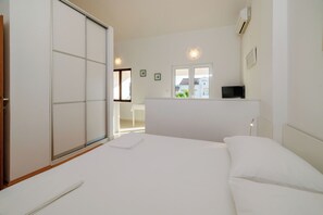 Studio (A2)