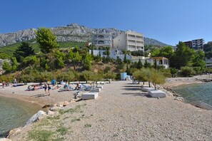 Beach - Apartments Ljiljana (Omis)