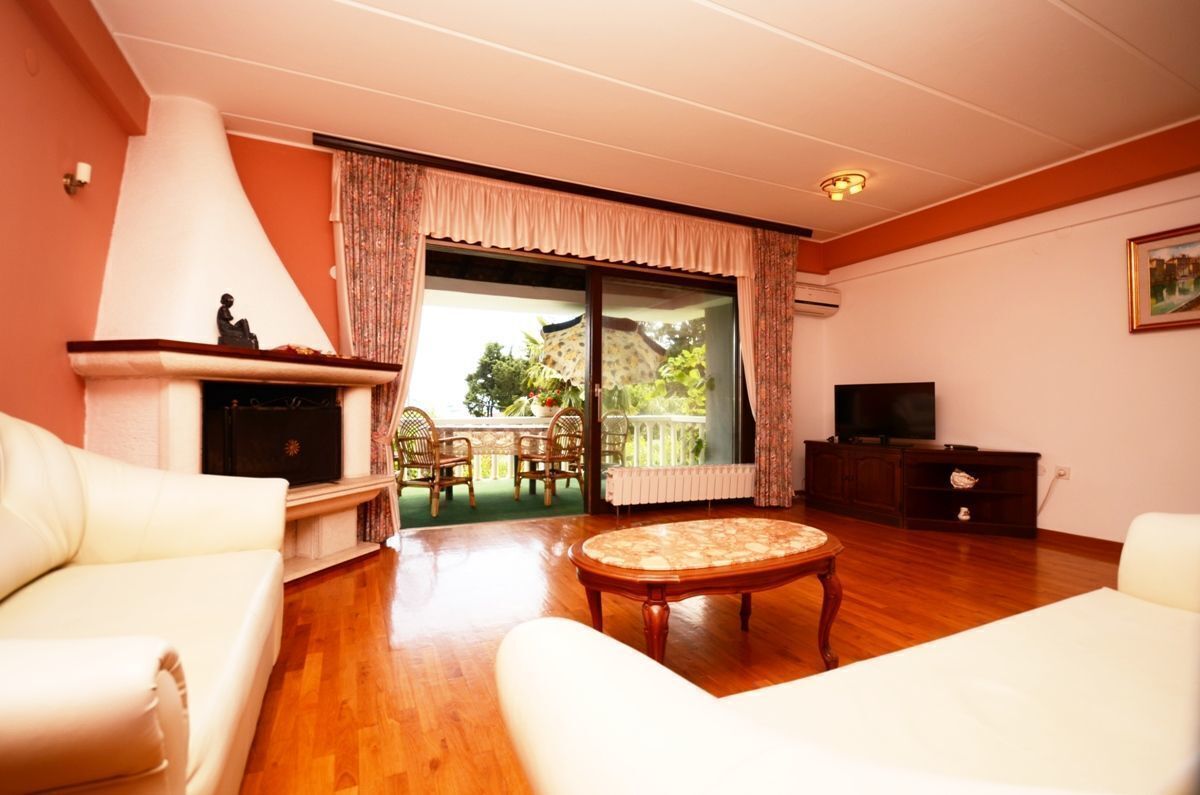 Apartemen (A1) | Ruang keluarga