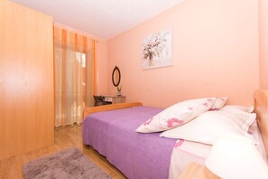 3 habitaciones, wifi gratis y ropa de cama 