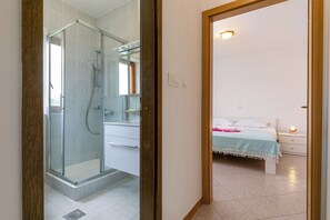 Appartement (A5) | Salle de bain | Baignoire